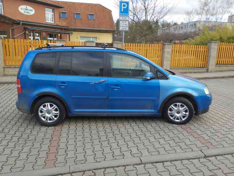 VW Touran 1,9 TDI - foto 6