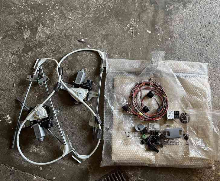 El. stahovačky oken FELICIA, nová kompletní sada - foto 1