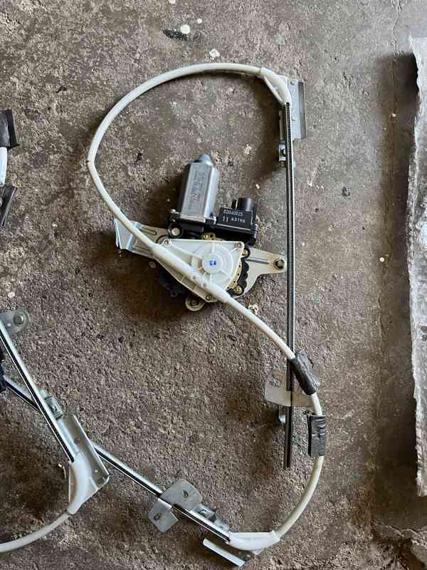 El. stahovačky oken FELICIA, nová kompletní sada - foto 4