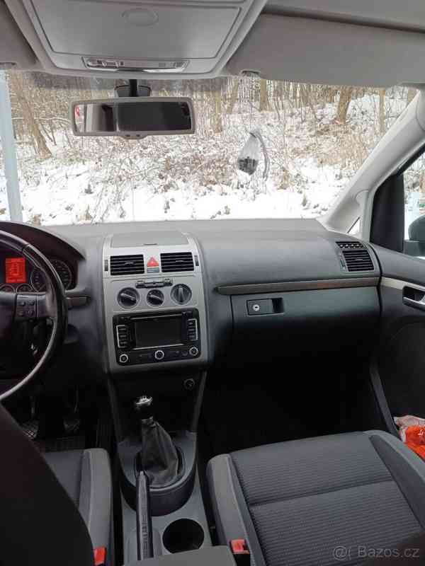 Volkswagen Touran 1,4   TSi - foto 8