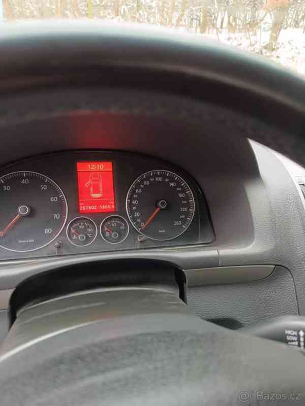 Volkswagen Touran 1,4   TSi - foto 11