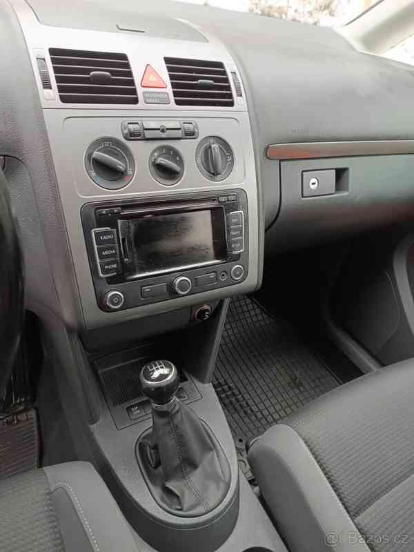 Volkswagen Touran 1,4   TSi - foto 12