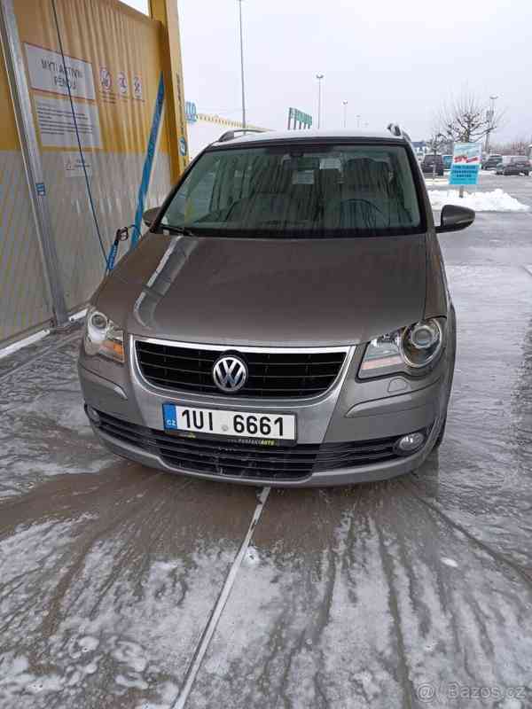 Volkswagen Touran 1,4   TSi - foto 1