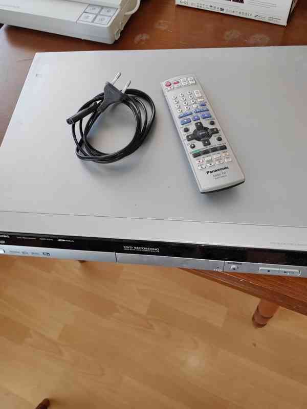Video rekorder Panasonic  - foto 2
