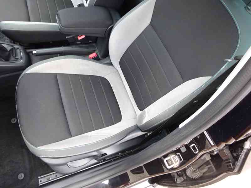 Škoda Fabia 1.2 TSI JOY r.v.2017 (66KW) NOVÁ STK - foto 12