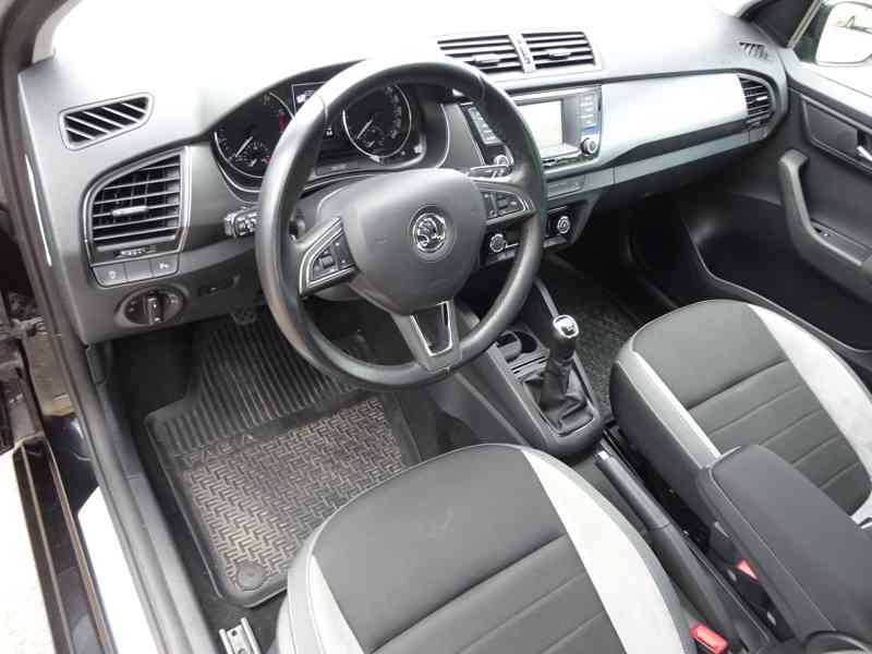 Škoda Fabia 1.2 TSI JOY r.v.2017 (66KW) NOVÁ STK - foto 5