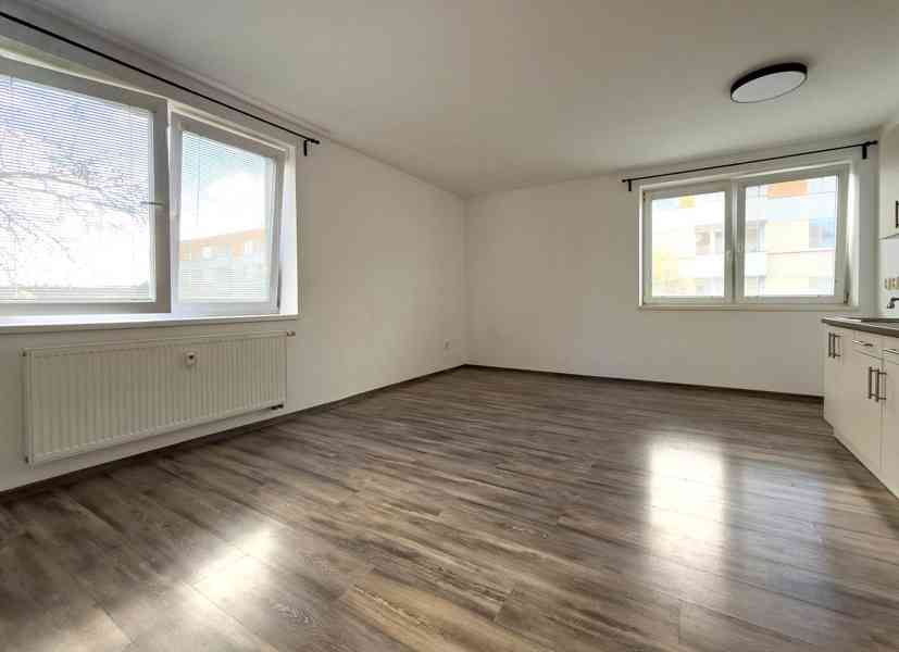 Pronájem hezkého bytu 1+kk, 31 m2, Benešov u Prahy - foto 2