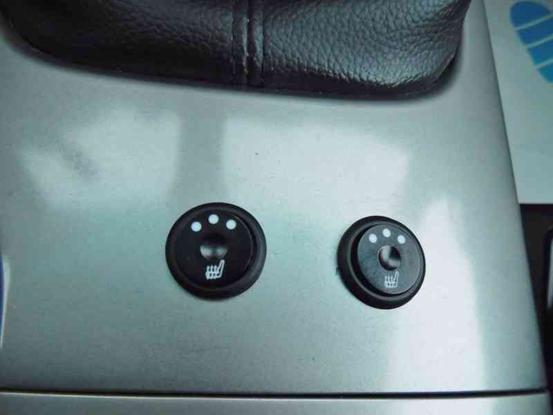 Nissan Pathfinder 2.5 dCi Comfort 128kw - foto 3