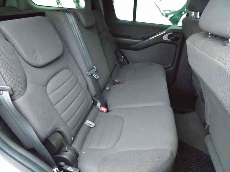 Nissan Pathfinder 2.5 dCi Comfort 128kw - foto 14