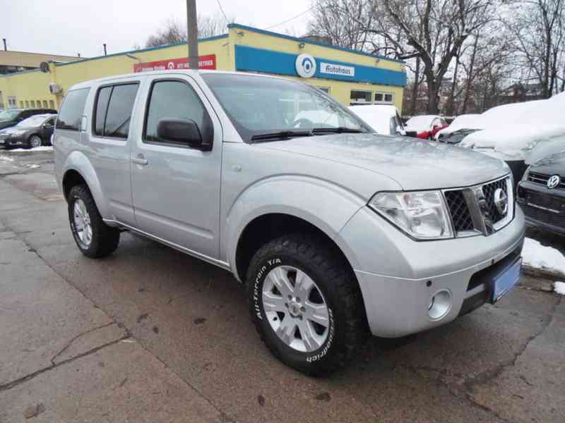 Nissan Pathfinder 2.5 dCi Comfort 128kw - foto 5