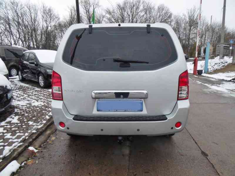 Nissan Pathfinder 2.5 dCi Comfort 128kw - foto 8