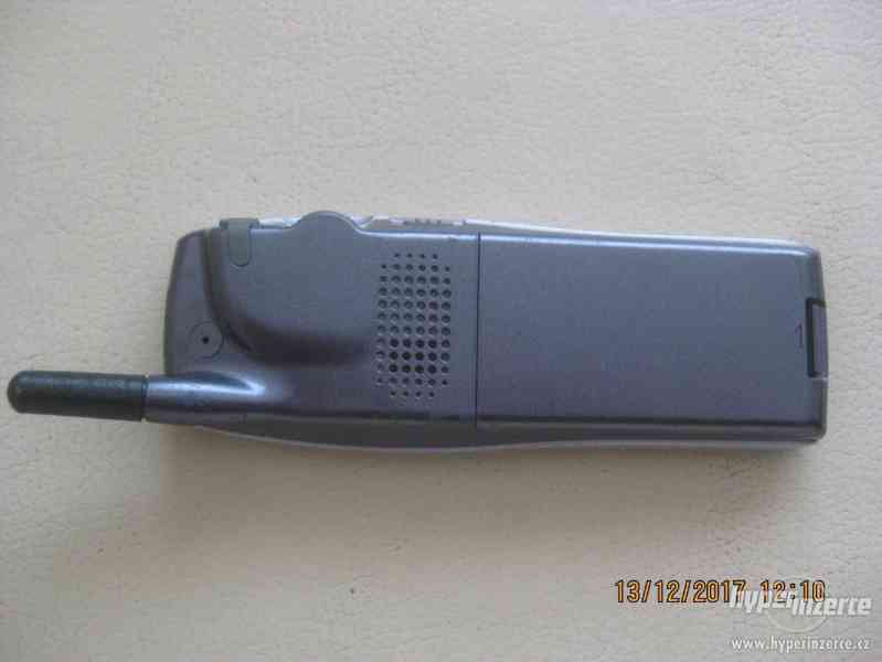 Sony CMD-C1, J5, J6, J7, J70, CD5 - telefony z roku 2001 - foto 19