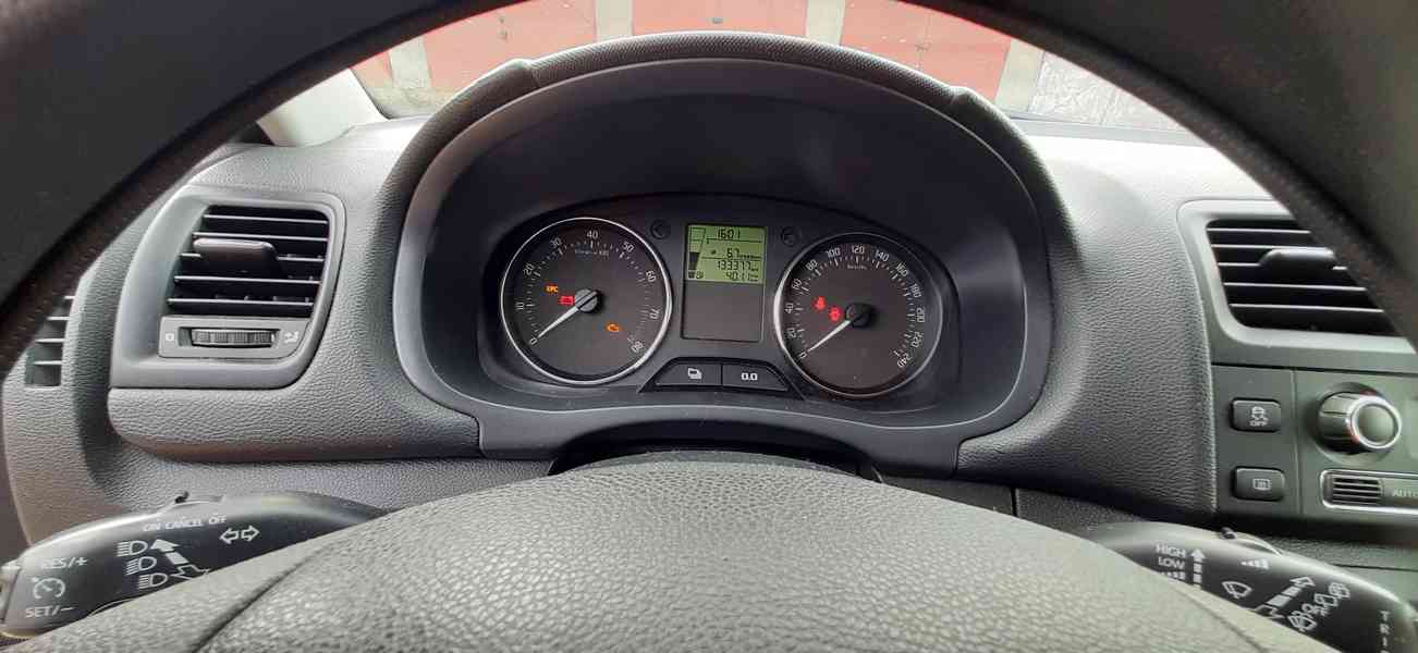 Prodám Škoda Roomster 1.2Tsi 77kW r.v. 2011 - foto 11