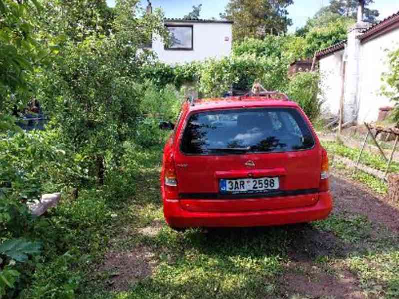 Prodám Opel Astra caravan 1.6 i - foto 5