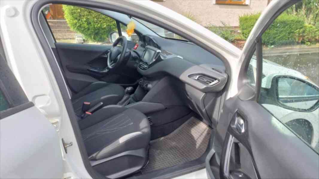 Peugeot 208 1,2 ACCESS  PureTech 82 k MAN5  74200km, tažné,  - foto 6