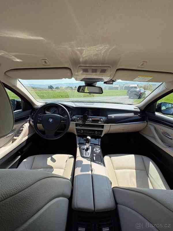 BMW Řada 5 3,5   535i F10 xdrive - foto 15