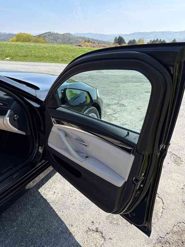 BMW Řada 5 3,5   535i F10 xdrive - foto 12