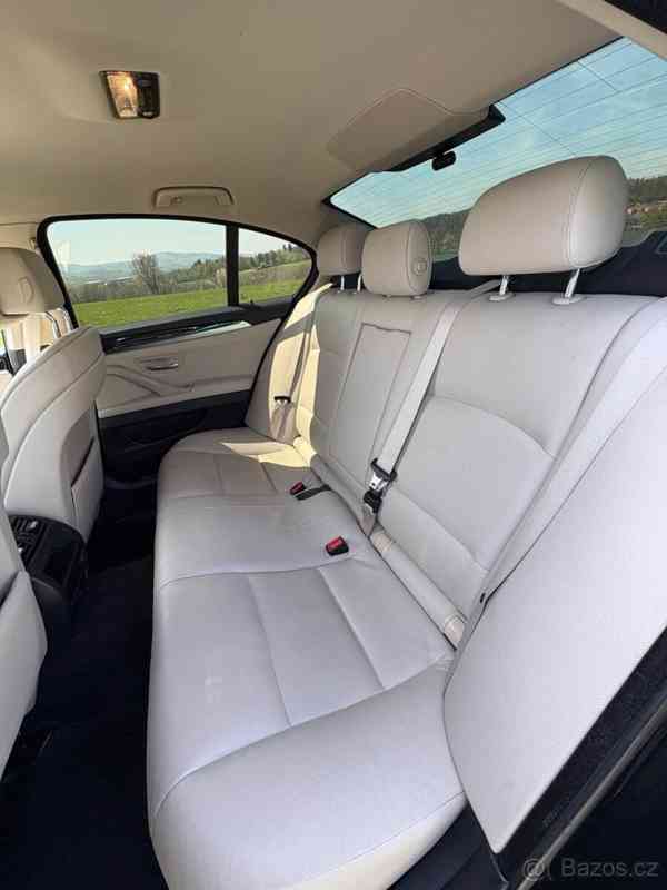 BMW Řada 5 3,5   535i F10 xdrive - foto 16