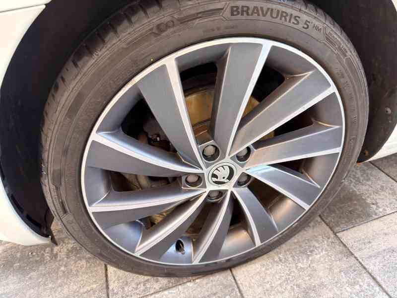 Škoda Octavia III 2.0 TDI 110 kW DSG Laurin & Klement - foto 5