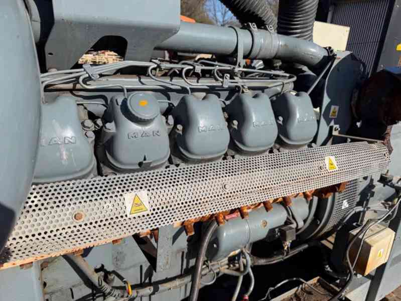 Nouzový Dieselagregát, MAN 12 válců, MAN 500 kVA - foto 4