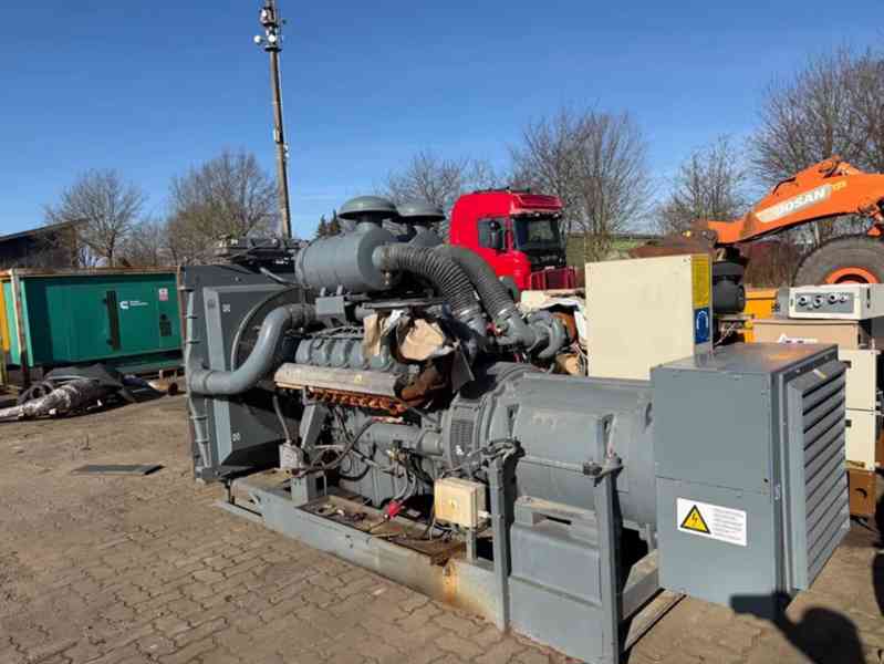 Nouzový Dieselagregát, MAN 12 válců, MAN 500 kVA - foto 6