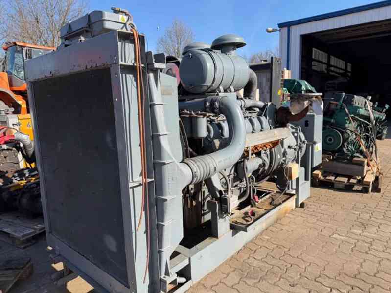 Nouzový Dieselagregát, MAN 12 válců, MAN 500 kVA - foto 5