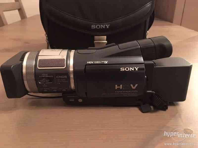 SONY HDR-HC1E PAL + HD VIDEOCASSETTE REC. GV-HD700 - foto 1