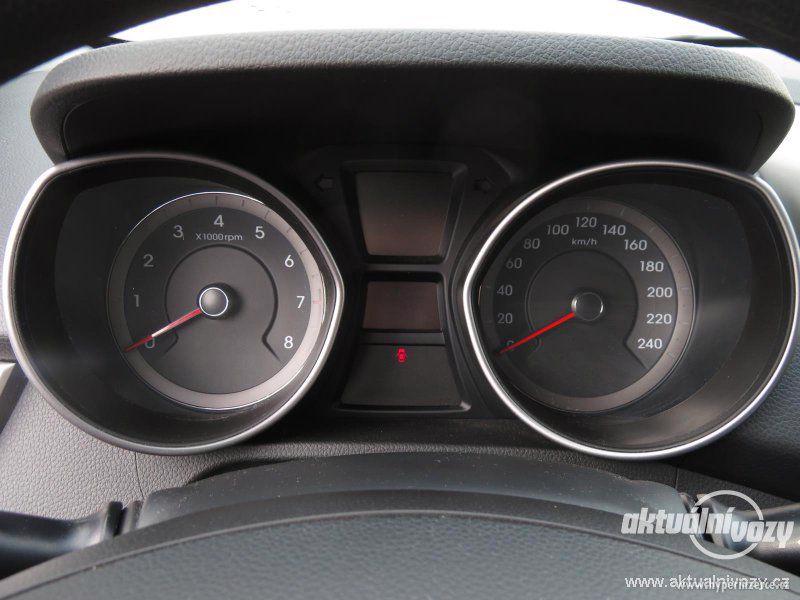 Hyundai i30 1.4, benzín,  2015 - foto 5