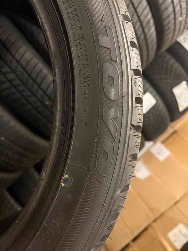 215/45R16 90H zimní pneu TOYO 7,8mm - foto 9