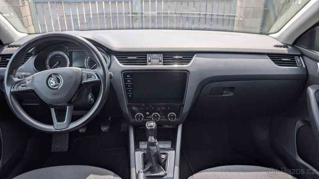Škoda Octavia 1,5   3 Facelift - foto 9