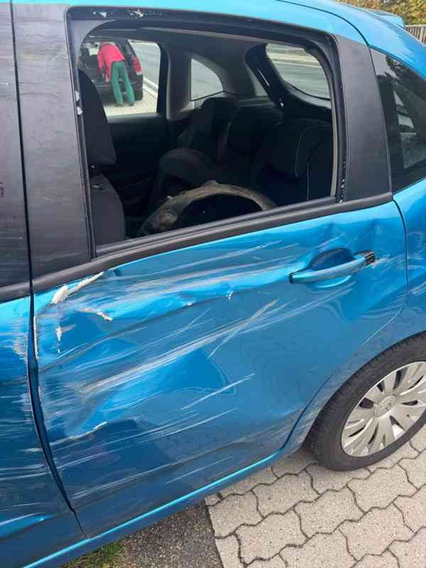 Citroen C3 1,4 HDi, havarovaný - foto 12