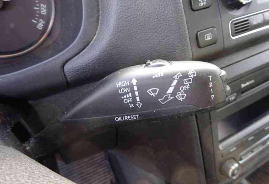 Škoda Roomster 1.4i 16V r.v.2011 (63 kw) serviska - foto 10