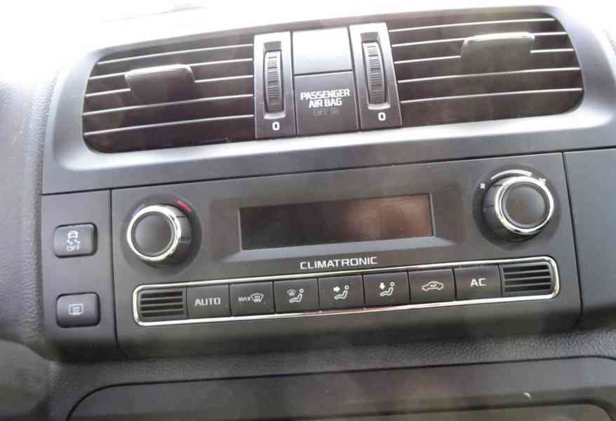 Škoda Roomster 1.4i 16V r.v.2011 (63 kw) serviska - foto 11