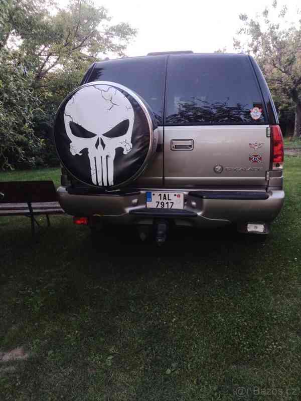 Cadillac escalade první generace  - foto 5