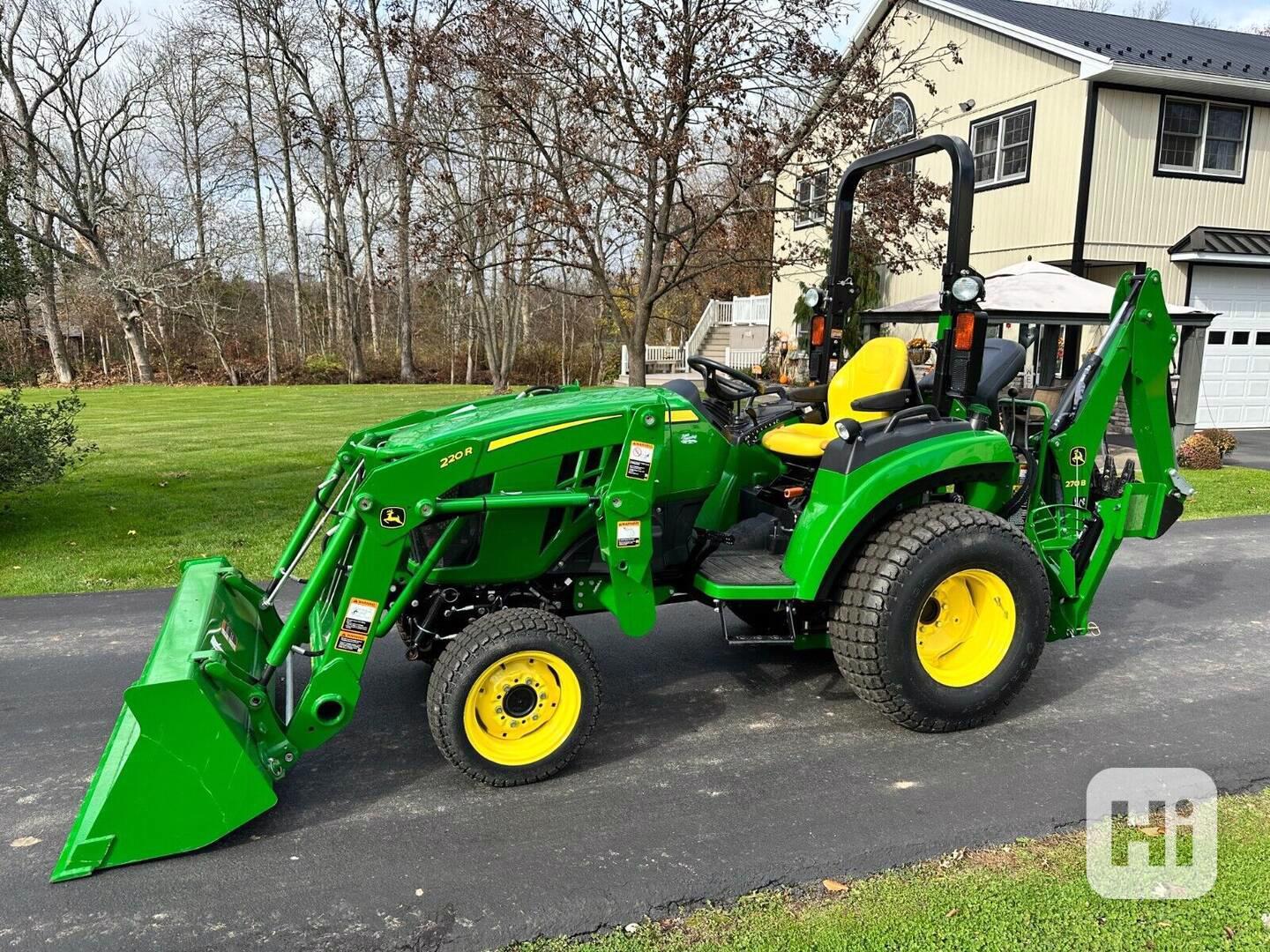 John Deere 2032R - foto 1