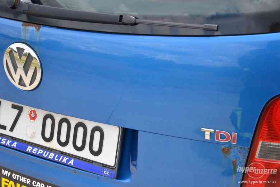 Prodám VW Touran 2,0 TDi   7 míst !!! - foto 8