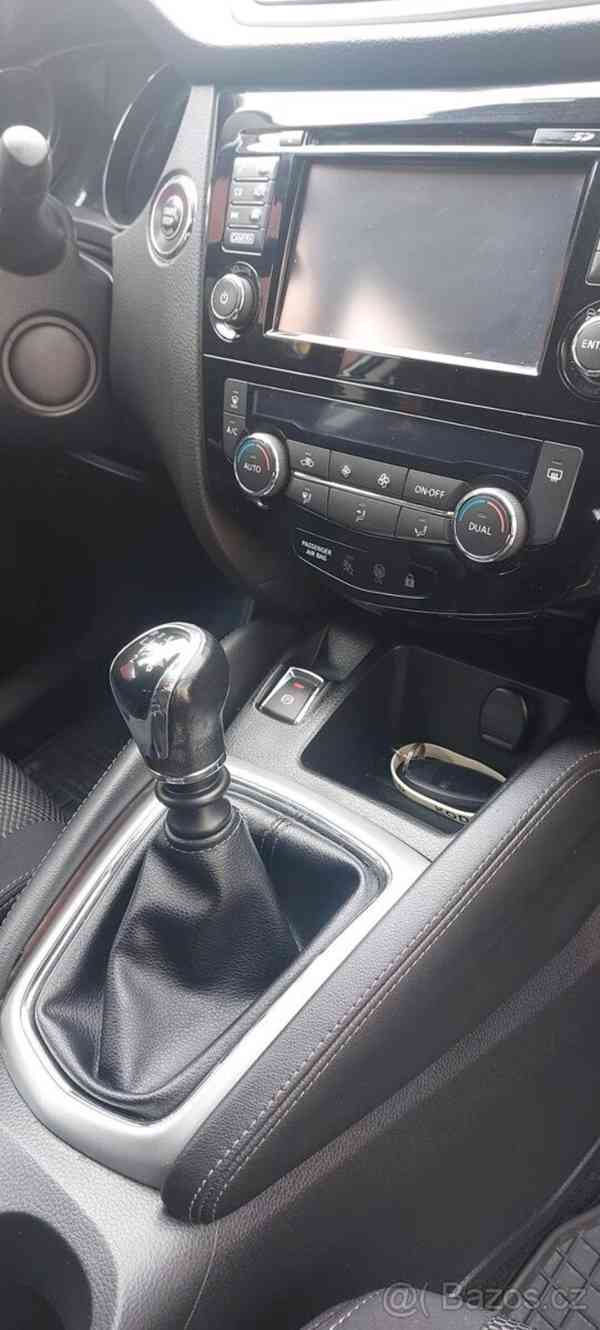 Nissan Qashqai 1,2 DIG-T (85 kW), rok 2017 - foto 10