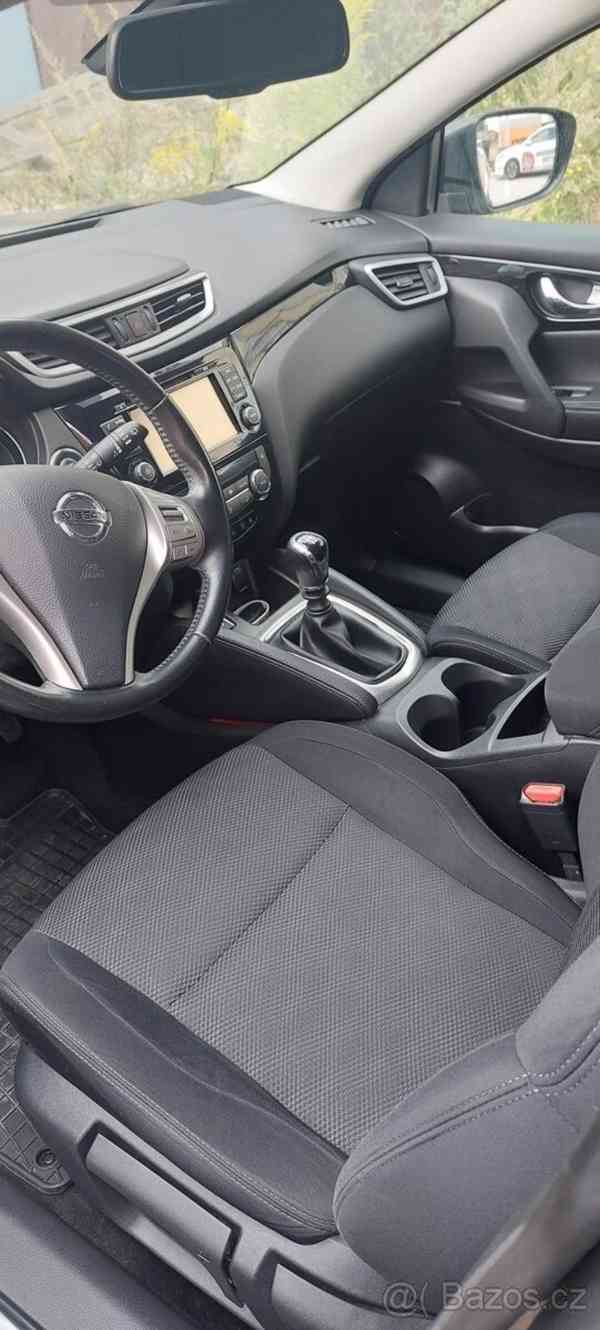 Nissan Qashqai 1,2 DIG-T (85 kW), rok 2017 - foto 5