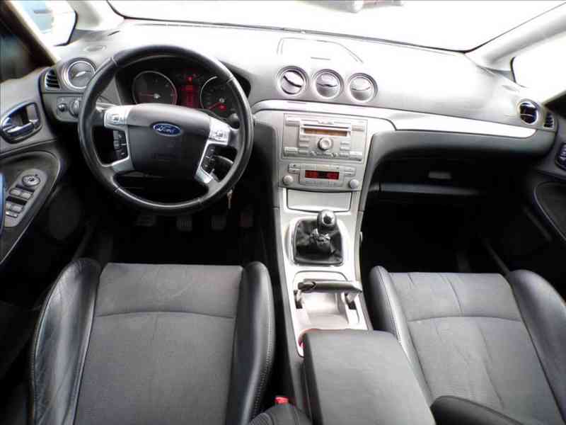 Ford S-Max 2,0 TDCi - foto 6