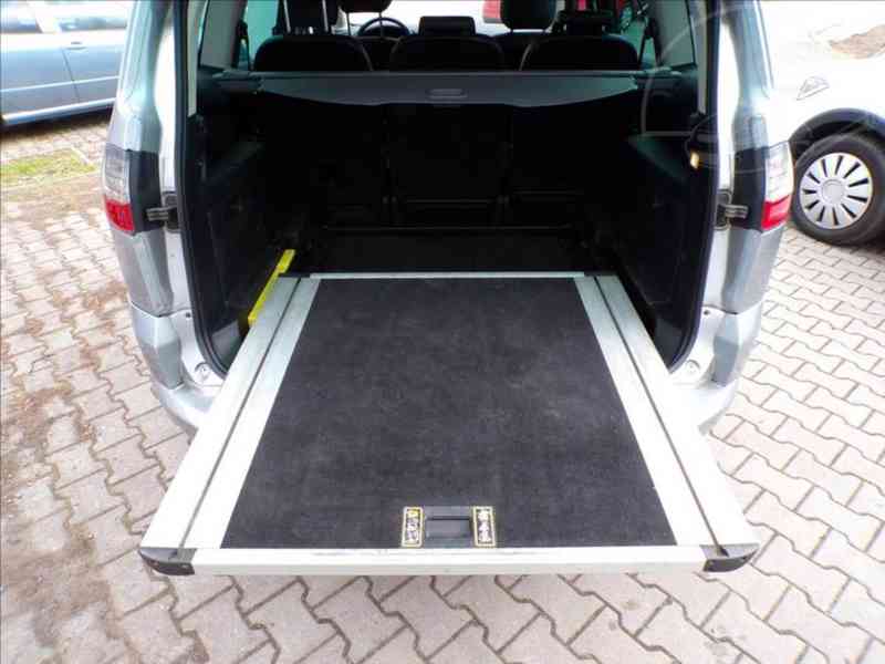 Ford S-Max 2,0 TDCi - foto 11