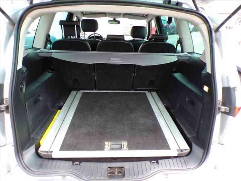 Ford S-Max 2,0 TDCi - foto 10