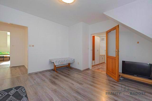 Prodej mezonetového bytu 3+1 77 m2 ve Znojmě, mezonetový byt 3+1 OV Znojmo - foto 3