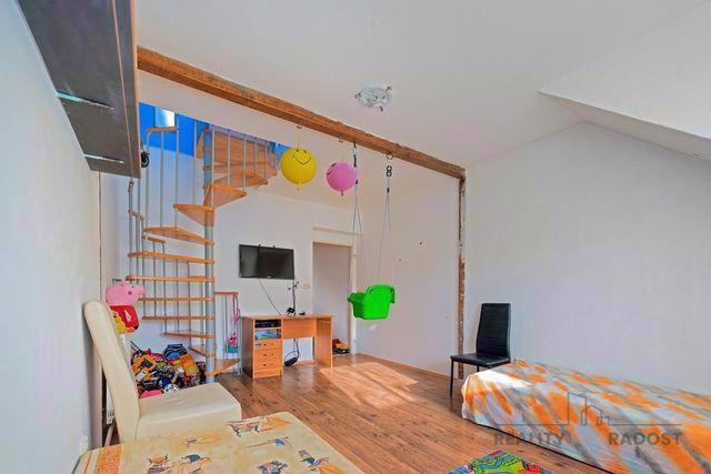Prodej mezonetového bytu 3+1 77 m2 ve Znojmě, mezonetový byt 3+1 OV Znojmo - foto 7