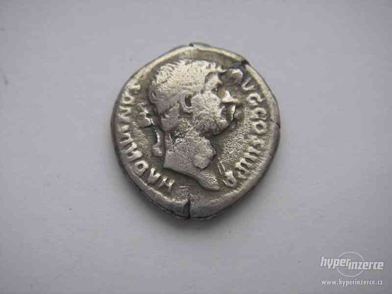 Denár AR Hadrian, RIC 244a - foto 2