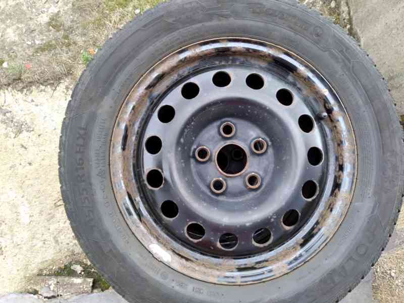 ZIMNÍ KOLA 215/55R16 VW SHARAN - foto 9