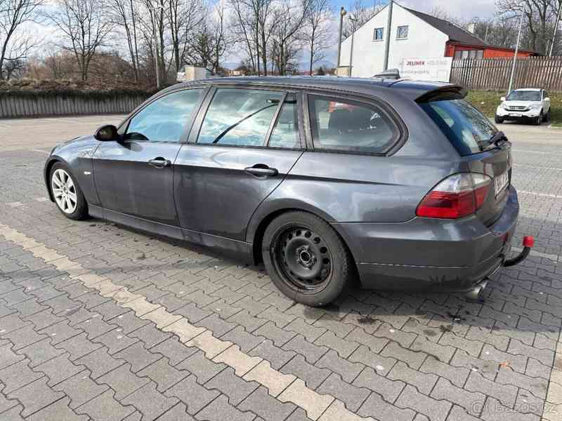 BMW e91 320d 120kw - hezká výbava  - foto 2