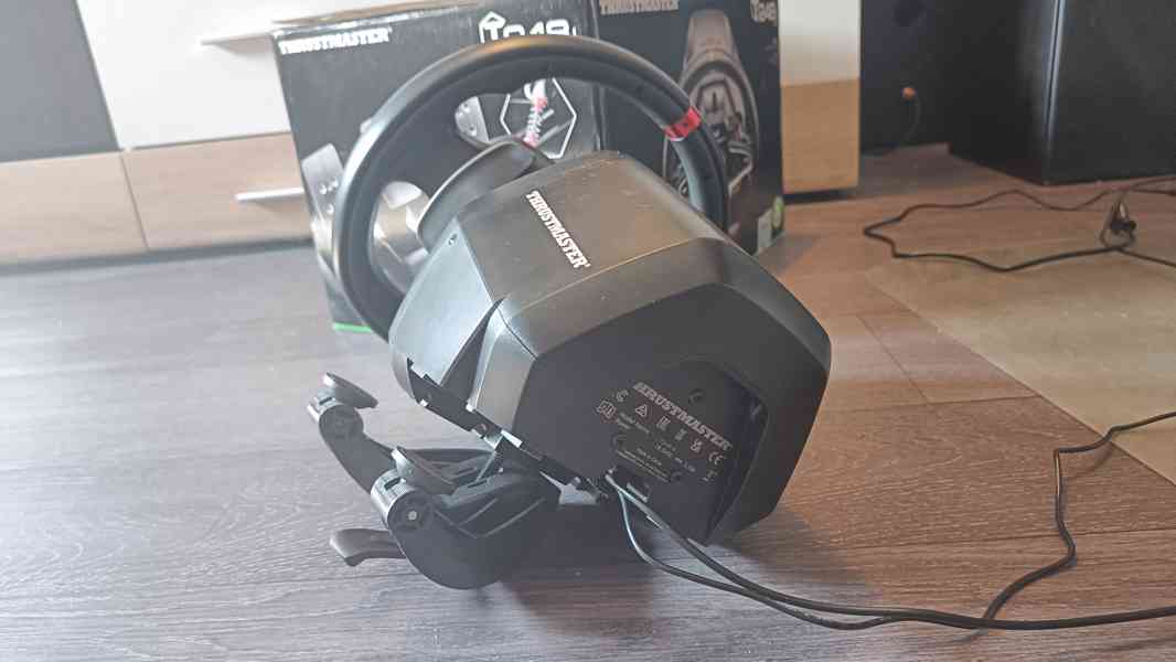 Herní volant Thrustmaster T248 s pedály - foto 5