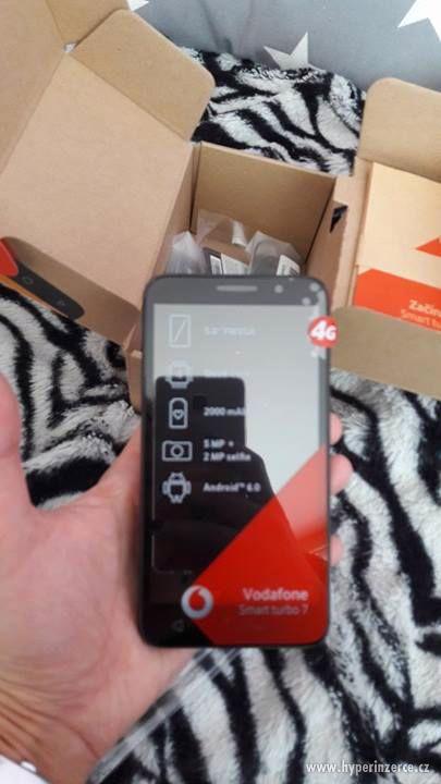 Nový mobilní telefon Vodafone Smart turbo 7 - foto 1