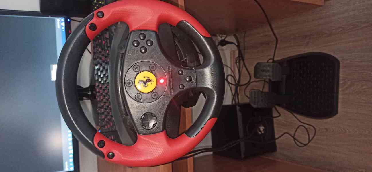 PC/PS3 volant Thrustmaster Ferrari Red Legend Edition - foto 1