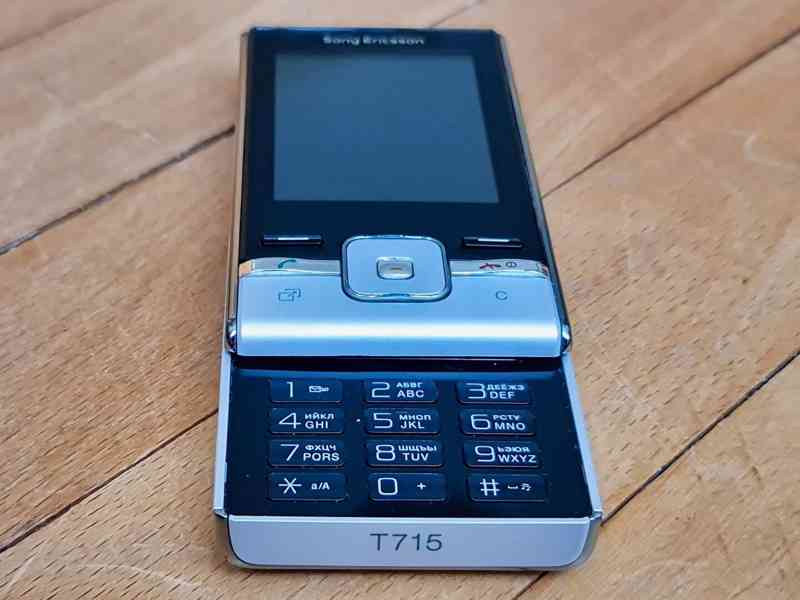 Sony Ericsson T715 ve stavu nového - foto 5